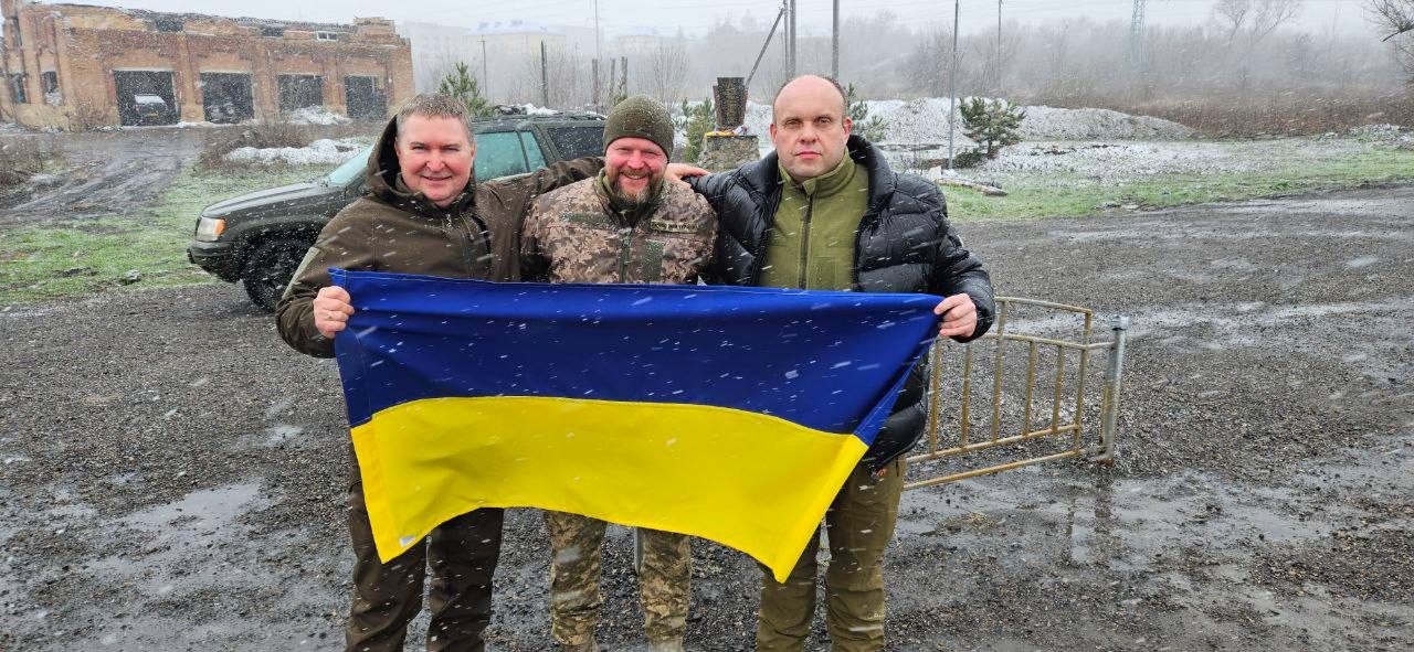 З військовими на передовій